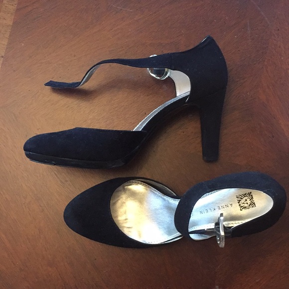 Anne Klein 8.5 " i flex" Cherise heels - Picture 2 of 4